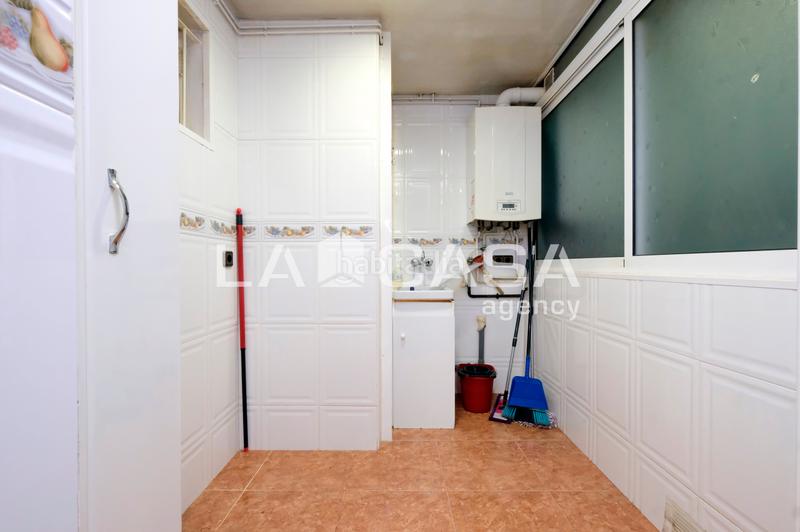 Foto c5e92d25-b22a-4026-b62f-b99a21bd4ae4. Appartement dans Turó de la Peira Barcelona
