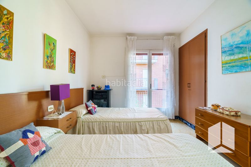Foto 09787a88-359d-4f60-b0c3-4893c98b5158. Casa amb aparcament a Lluminetes Castelldefels