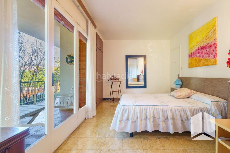 Foto a74a7be7-2c33-449e-a719-dd6aa3e39a02. Casa amb aparcament a Lluminetes Castelldefels