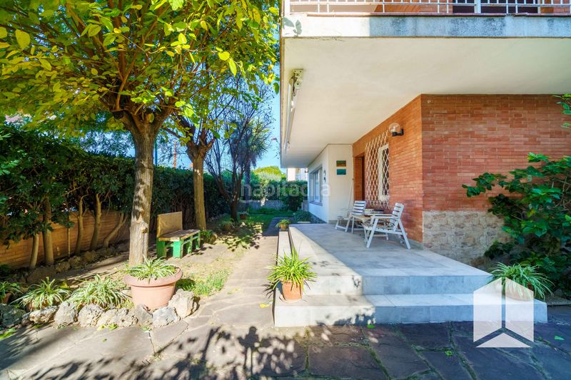 Foto d2a7ad15-3329-4c66-bc3c-558b730384d3. Casa amb aparcament a Lluminetes Castelldefels