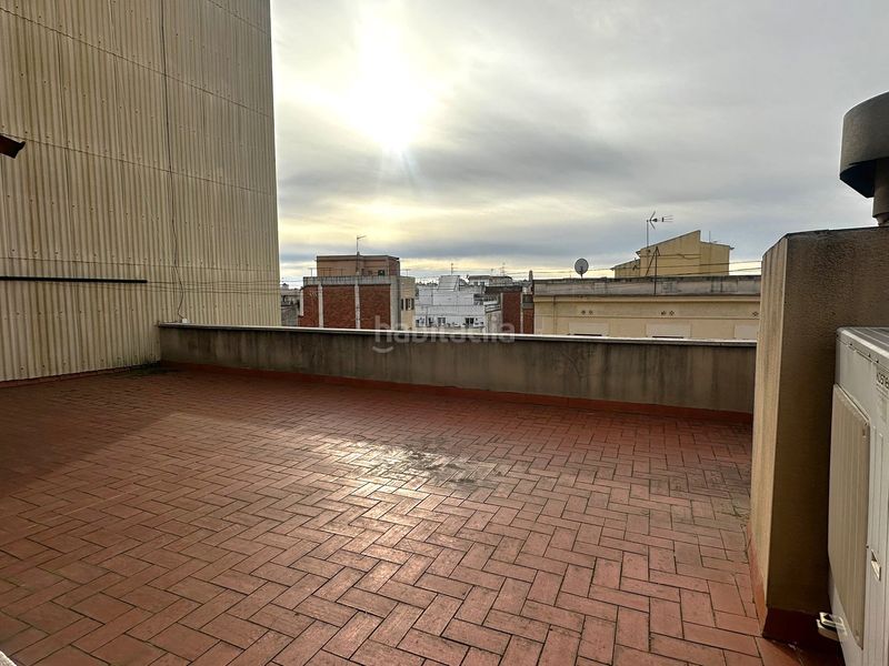 Foto 0f9fbdf4-e739-439a-b45c-340ccc014cef. Pis amb calefacció aparcament a Sants-Badal Barcelona