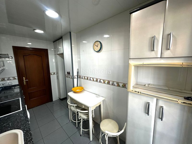 Foto 3d975027-515d-408d-aa07-b14d7073202d. Pis amb calefacció aparcament a Sants-Badal Barcelona