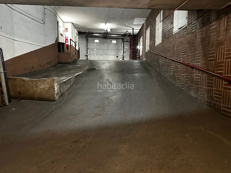 Foto f915e1a3-9169-482b-bbdd-7eb3f83af251. Pis amb calefacció aparcament a Sants-Badal Barcelona