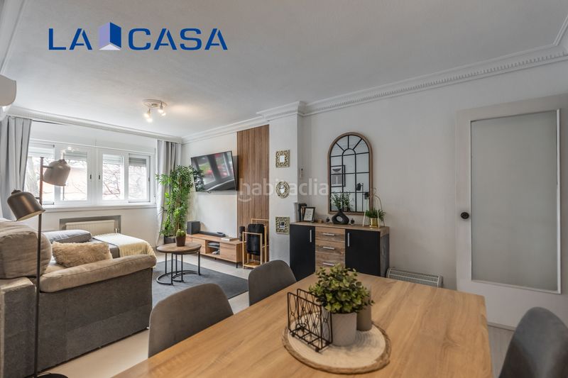 Foto 13ea9176-90c4-401b-b762-468d5467de75. Piso en Zofío Madrid