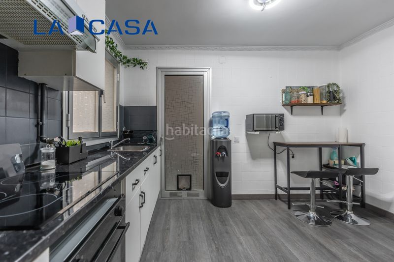 Foto 2e74687b-d84a-4655-9fb9-db78aee6b9d7. Piso en Zofío Madrid