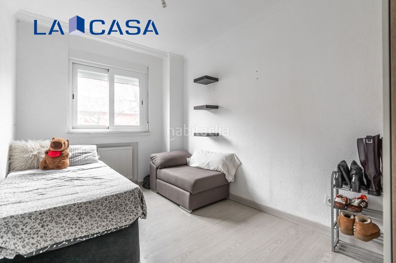 Foto 3800b101-6a9e-4ca5-864d-dfd3d83c8824. Piso en Zofío Madrid