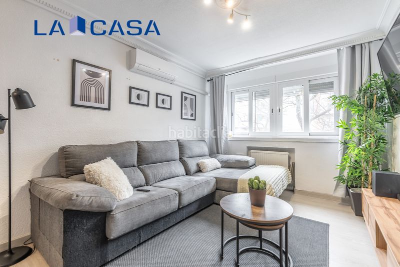 Foto df0e0a05-d2fe-468d-8d0a-46a8ec9c0b5e. Piso en Zofío Madrid