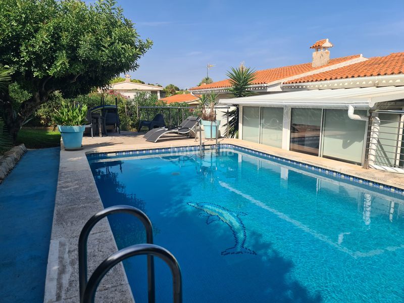 Foto ab8f57bf-3e9b-4e3c-a7ec-8417a016b2ba. Casa amb piscina a Las Atalayas-Urmi-Cerro Mar Peñíscola