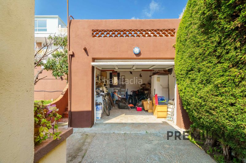 Foto 9b4c5e3c-d49d-4d13-b4cf-1e908137a74a. Casa amb aparcament a Can Bou Castelldefels