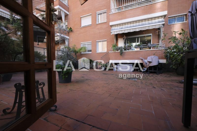 Foto 638e72b4-c16f-4937-aafe-2dd50e9a0ded. Pis amb calefacció aparcament a Vilapicina - Torre Llobeta Barcelona