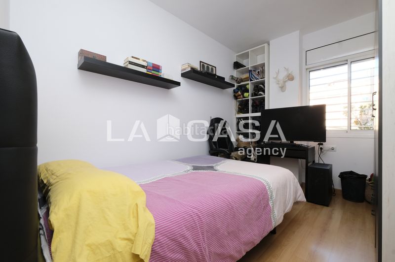 Foto 6cf3f057-bf00-4b78-b76b-d3ac3d3db464. Pis amb calefacció aparcament a Vilapicina - Torre Llobeta Barcelona