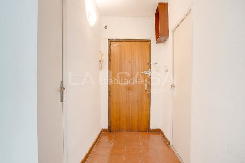 Foto df884b89-2828-41a9-9e42-3cb4d14cee25. Pis a La Verneda - La Pau Barcelona