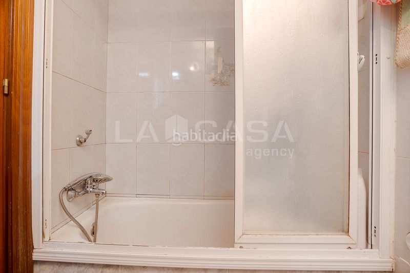 Foto a87c62ae-3126-42eb-863d-7af69e283888. Pis a Provençals del Poblenou Barcelona