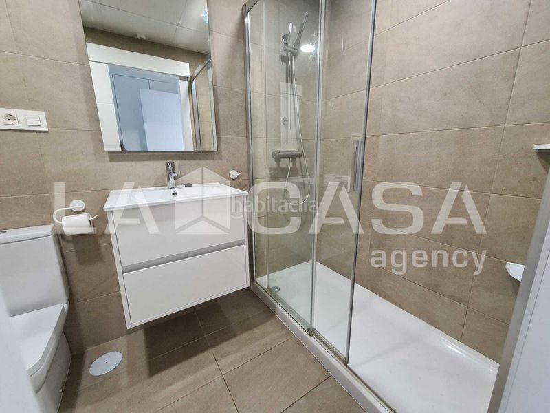 Foto 2ea88ec7-c12f-495e-ae1c-fb8dd348c862. Pis amb aparcament piscina a Entrenúcleos Dos Hermanas