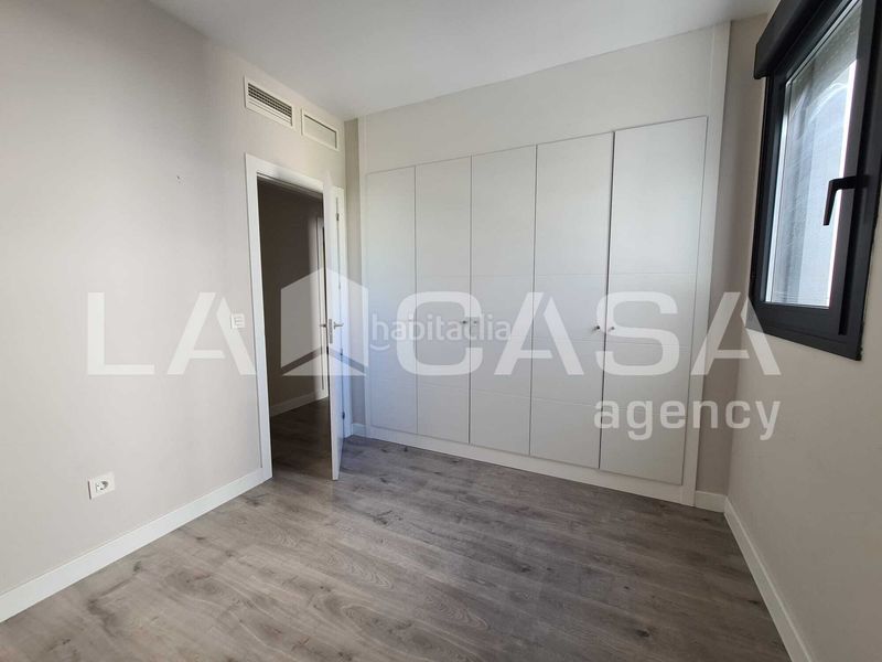 Foto a9ae0693-1057-4555-8315-52656aee5193. Pis amb aparcament piscina a Entrenúcleos Dos Hermanas