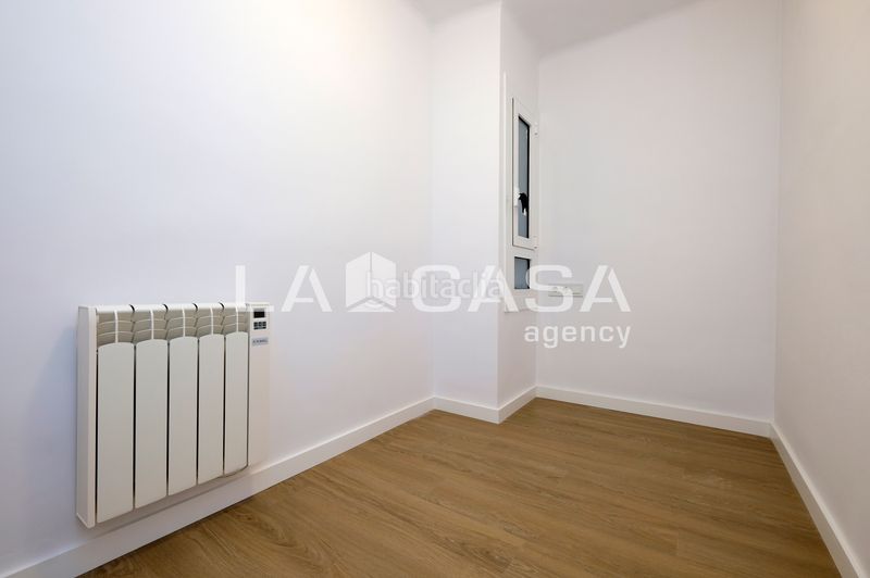 Foto 2141532d-78cc-4dc9-8391-3cbc10e443b9. Pis a Can Baró Barcelona