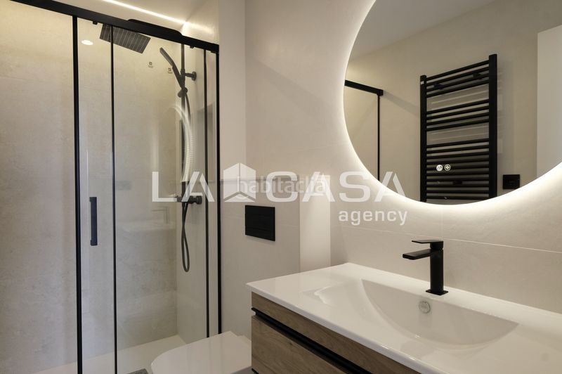 Foto 2b4964a7-6d96-4a8c-9937-97cedc0b7cee. Pis a Can Baró Barcelona