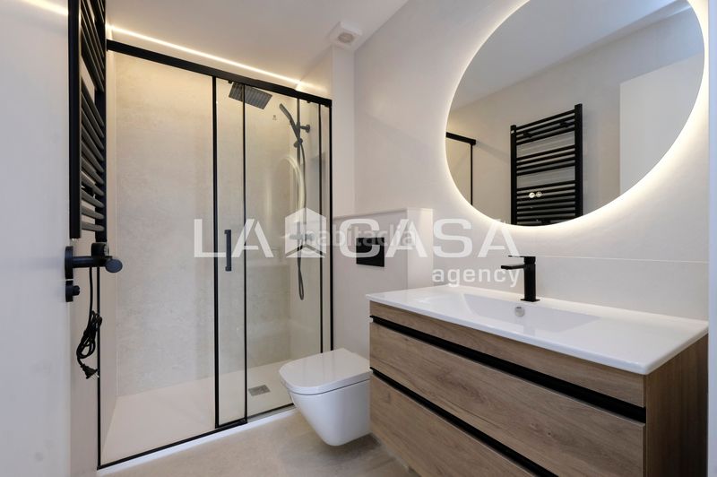 Foto 7a8c8015-7093-4d83-82b5-96c1b7a4ad1b. Pis a Can Baró Barcelona