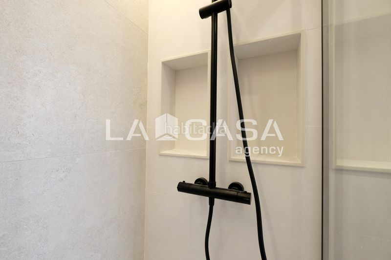 Foto 95d1ea85-6efb-4a11-ac83-cbad4550904a. Pis a Can Baró Barcelona