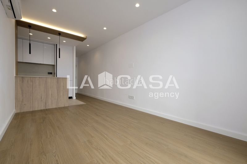 Foto a3fd43d8-1d19-4bb6-b258-018d140f2c71. Pis a Can Baró Barcelona