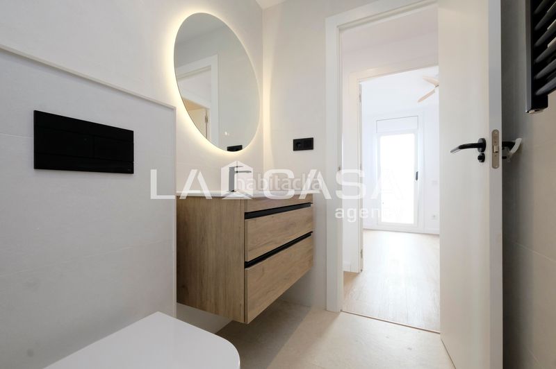 Foto ab15d81d-6a4d-4345-a5b2-64612226edcf. Pis a Can Baró Barcelona