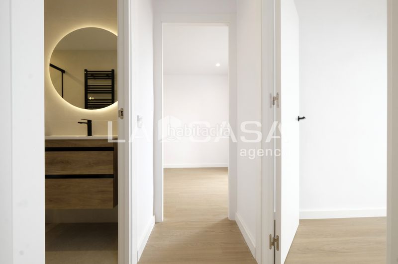 Foto e370eb00-8f1b-4fdc-8f16-e0189d3227ca. Pis a Can Baró Barcelona