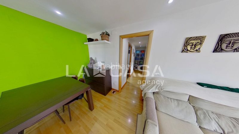 Foto cb0ad6a5-44ab-4efd-a0e1-611289e4cbae. Pis a La Verneda - La Pau Barcelona