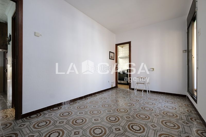 Foto 4014cb54-8b0e-4bc5-bfe1-aeeec1549054. Ático en Prosperitat Barcelona