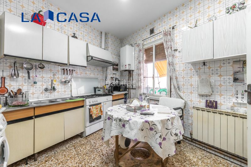 Foto a77521f2-7b9e-4243-b3da-1ccda1c7ea6d. Pis amb calefacció a Delicias Madrid