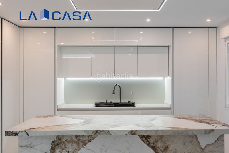 Foto 22981d7d-66c9-46f7-98f6-102e2ccc26ff. Piso en Palos de Moguer Madrid