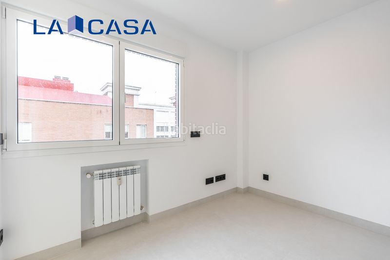 Foto 65a9e97d-bd06-4227-8c6f-a35a0d42c165. Piso en Palos de Moguer Madrid