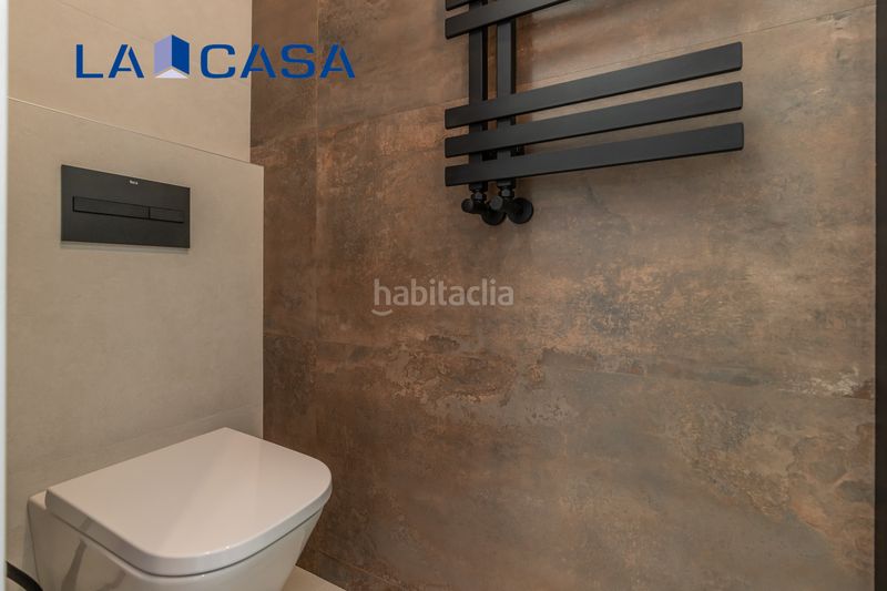 Foto bda6fabd-7952-4313-b26f-bdee06805719. Piso en Palos de Moguer Madrid