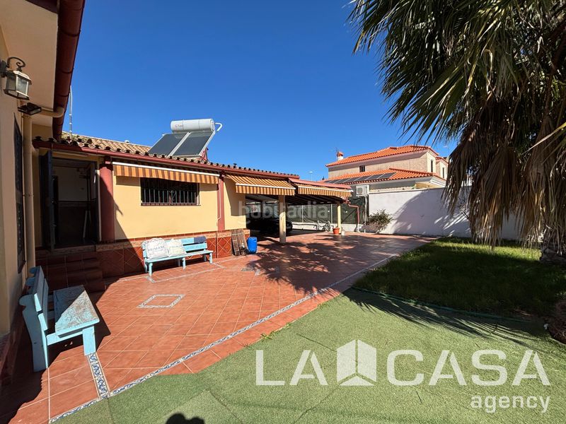 Foto 0fa5acb8-8da5-49f4-95a8-521a007b8376. Chalet en Condequinto Montequinto