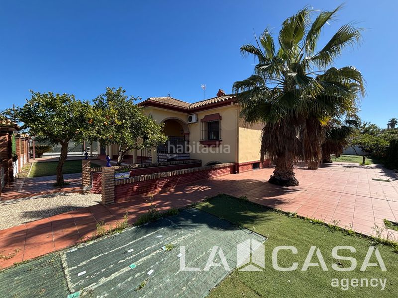 Foto 498247f0-cd4b-4127-85b6-0af5aa4a6795. Chalet en Condequinto Montequinto