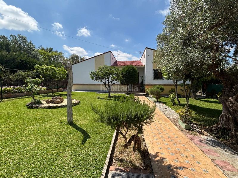 Foto 1739df50-5752-4a47-9bbf-092d4b79d765. Chalet en cerros de Montequinto Montequinto