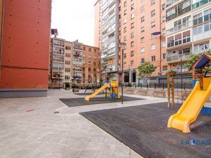 Foto d3f18d1b-305d-46ee-9cd8-797e3fe54faa. Piso en Bolueta Bilbao