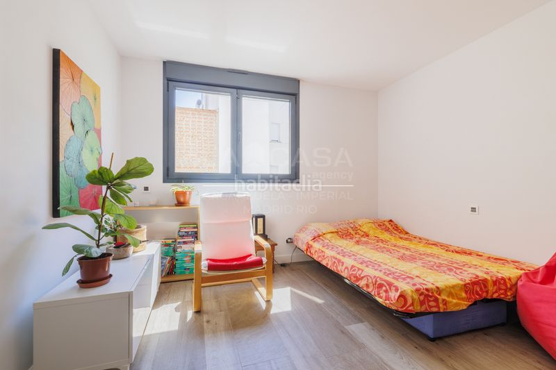 Foto e3a4e5ec-e3f0-46ce-8576-80163a833b72. Pis amb aparcament a Niño Jesús Madrid