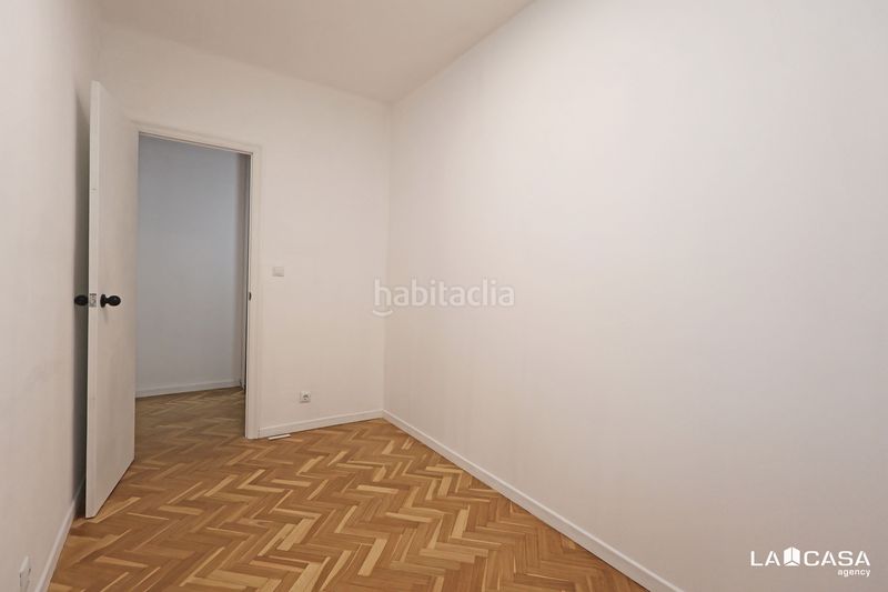 Foto dbc85af4-d4a6-4804-b43e-e0c7efccb42d. Pis a La Bordeta Barcelona