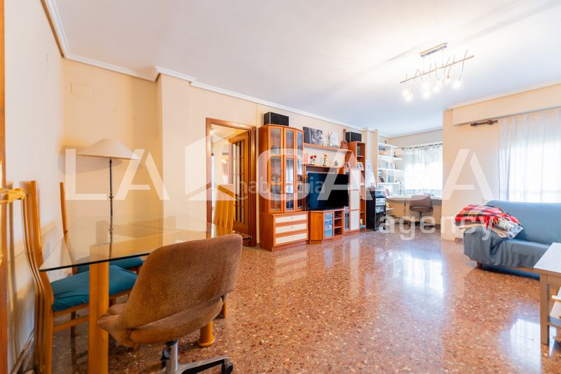 Foto d2acc133-cf0a-48bf-92e7-879e003de89c. Pis a Tormos Valencia