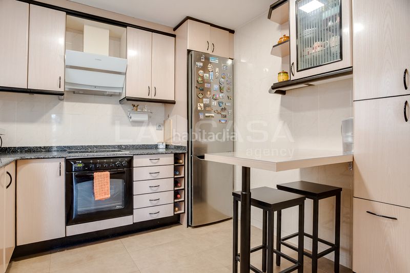 Foto ebfdd7c4-21ea-4c67-8398-8ab0ed42b792. Casa amb calefacció a La Font d´en Fargues Barcelona