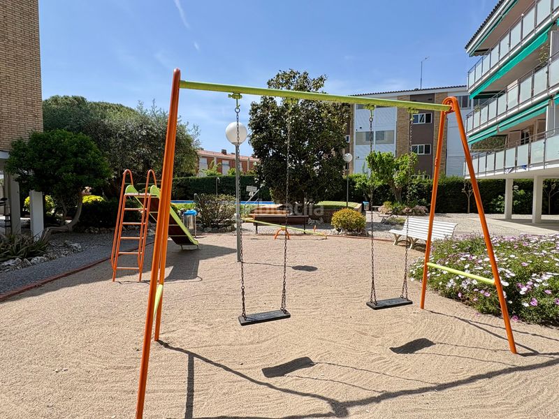 Foto ea6b8ec2-a486-499d-a867-da2e016879a0. Pis amb aparcament piscina a Gava Mar Gavà