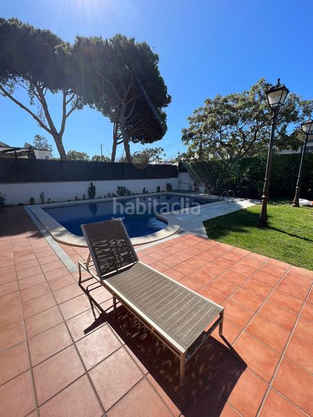 Foto 5a3e73d6-11aa-4377-aa04-cb2530b8fd1a. Casa amb aparcament a Lluminetes Castelldefels