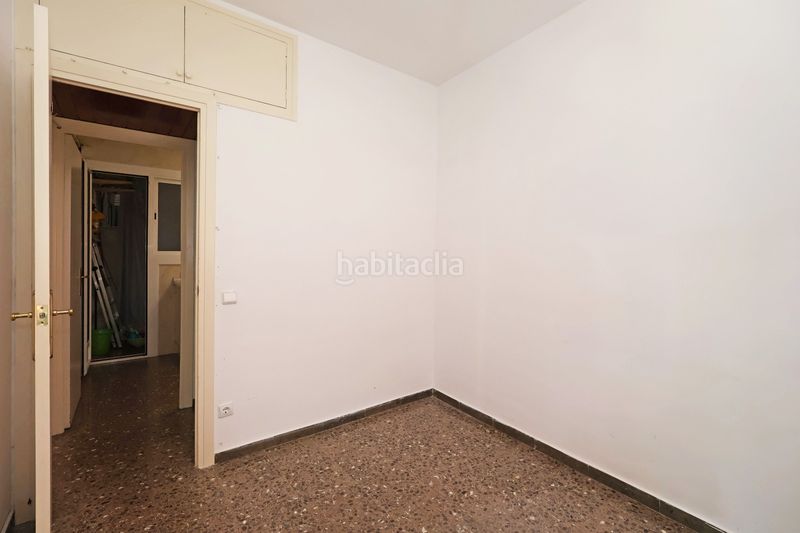 Foto 40c99898-3de1-408d-86d2-701da3a01025. Pis amb aparcament a Sants Barcelona