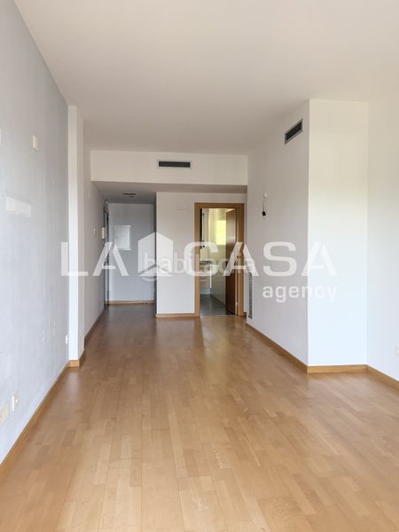 Foto ea8c89bc-ddc4-4cad-888c-a6c2529eed6b. Pis amb calefacció aparcament a Premià de Dalt