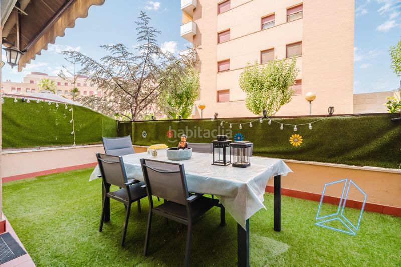 Foto f802346f-e3a4-4623-bb3c-084430fd9055. Pis amb aparcament piscina a Campoamor Sabadell