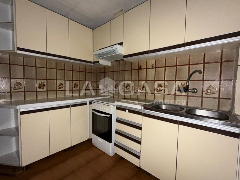 Foto b25b3d33-ce4c-4720-9579-18e34018c51d. Pis a Navas Barcelona
