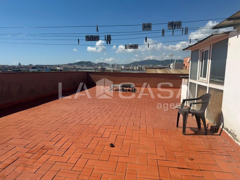 Foto 26fa148d-3f6f-434f-a985-7565ded8424b. Dachwohnung in Riu Sud Santa Coloma de Gramenet