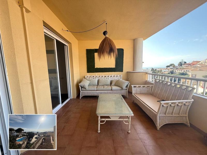 Foto a80f1f48-b20a-4593-a3e2-3283c8dfa88d. Attique dans calle el roble 20 dans Torreblanca del Sol Fuengirola