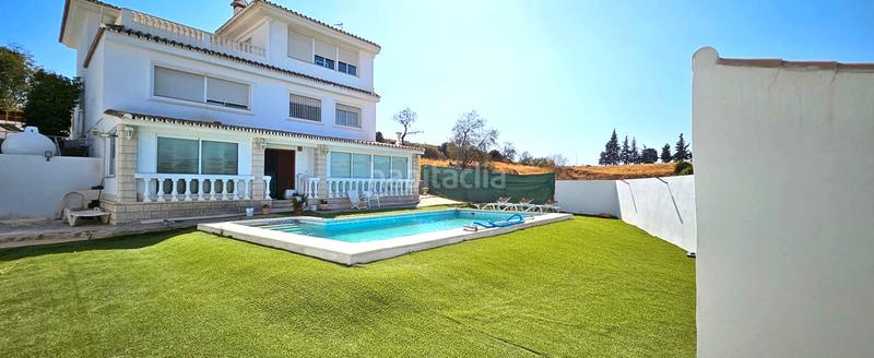 Foto 32e43aaa-8ec0-4cbf-b8e8-3aee432567a5. Chalet con parcheggio piscina in Capellanía - Retamar Alhaurín de la Torre