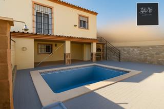 Doppelhaus in Manantiales - Lagar - Cortijo. Chalet pareado en venta en manantiales - lagar - cortijo